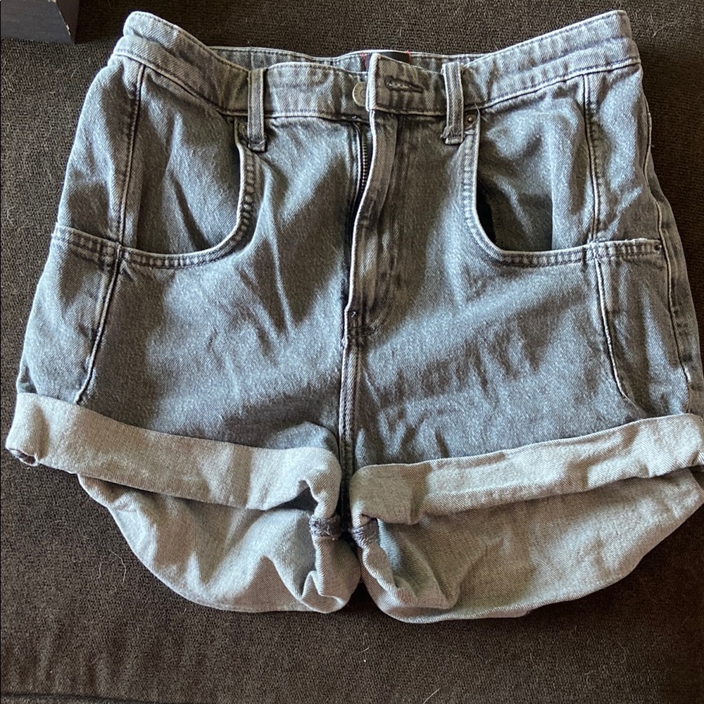 BDG Gray Jean Shorts Distressed Mid-Thigh